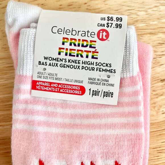NWT Celebrate PRIDE Ally Rainbow Women's Tall Knee-High Socks - One Size - Picture 2 of 5